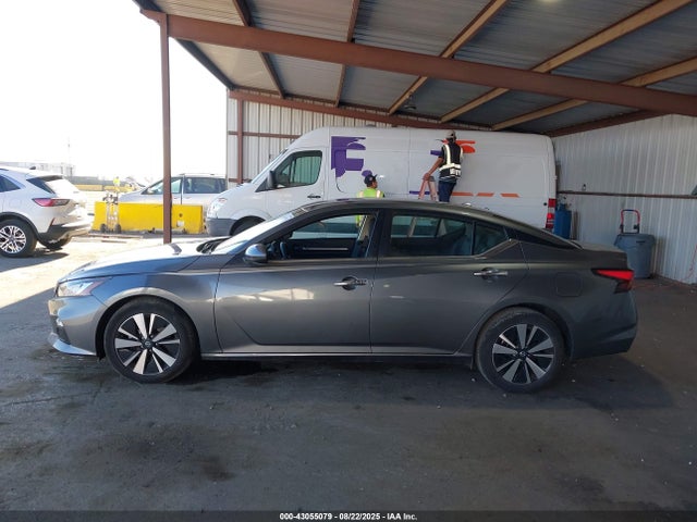 Nissan 2022 2022 1N4BL4DV0NN408284 Image 14