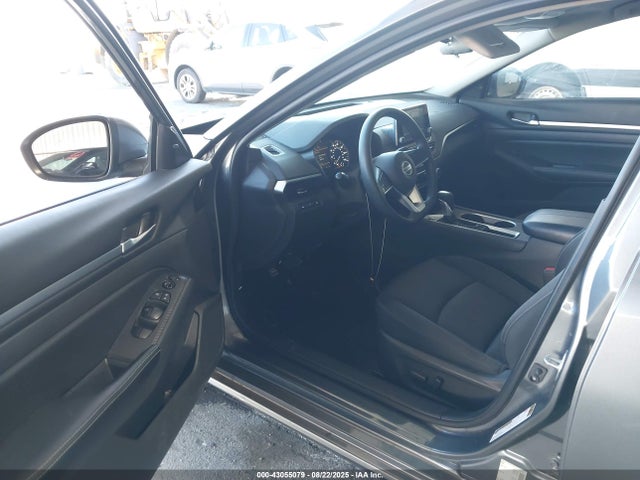 Nissan 2022 2022 1N4BL4DV0NN408284 Image 5
