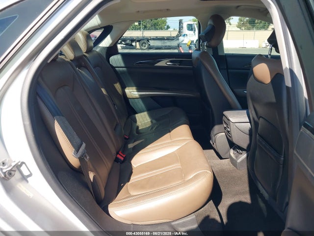 3LN6L2LU7FR612695 Lincoln MKZ