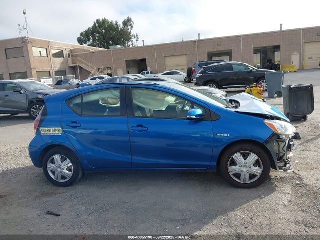 JTDKDTB36F1586311 Toyota 1nz-fxe+1lm