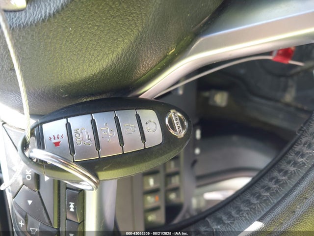 5N1ET2MV6HC803562 Nissan Rogue