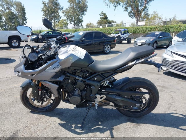 Triumph Motorcycle 2022 2022 SMTL20UL3NTBB8688 Image 12