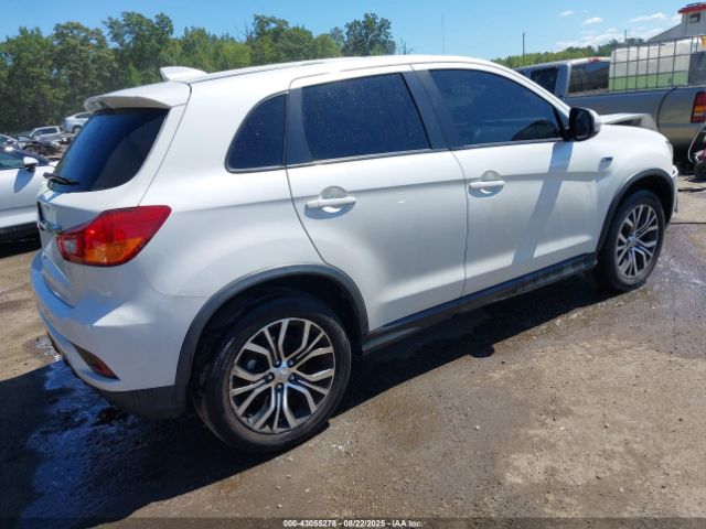 2018 MITSUBISHI OUTLANDER SPORT JA4AP3AU3JU023506 Photo 3