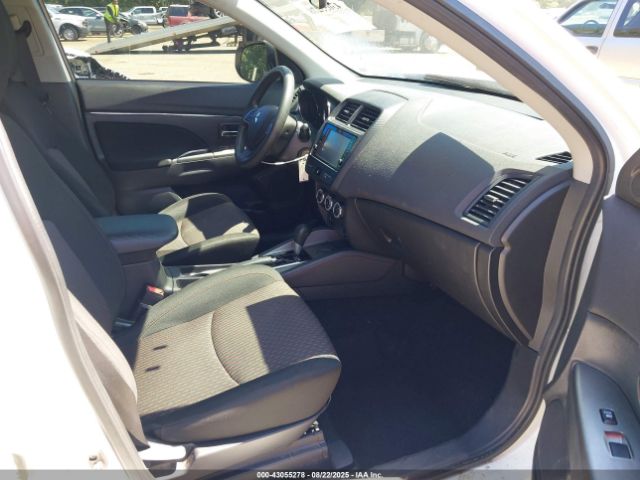 2018 MITSUBISHI OUTLANDER SPORT JA4AP3AU3JU023506 Photo 4