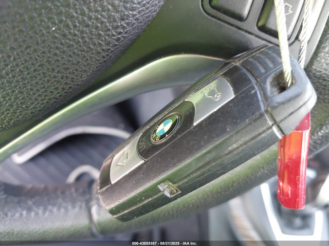 WBAVM1C56FVW57644 BMW 2015