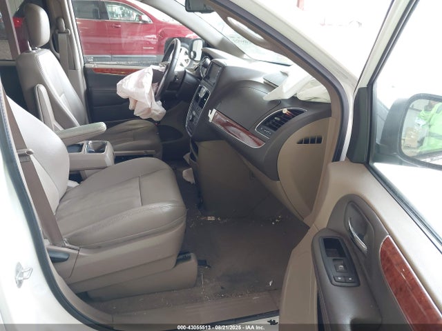 Chrysler 2014 2014 2C4RC1BGXER437130 Image 5