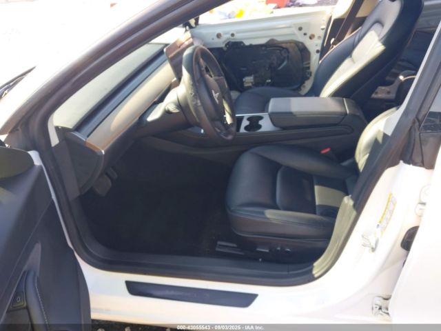 2021 TESLA MODEL 3 5YJ3E1EA7MF915246 Photo 4