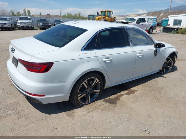 2018 AUDI A4 WAUENAF44JA069211 Photo 3