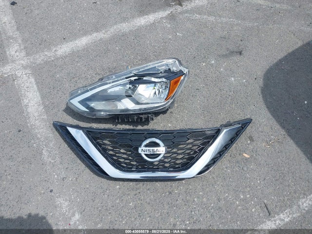 3N1AB7AP9JY240693 Nissan Sentra