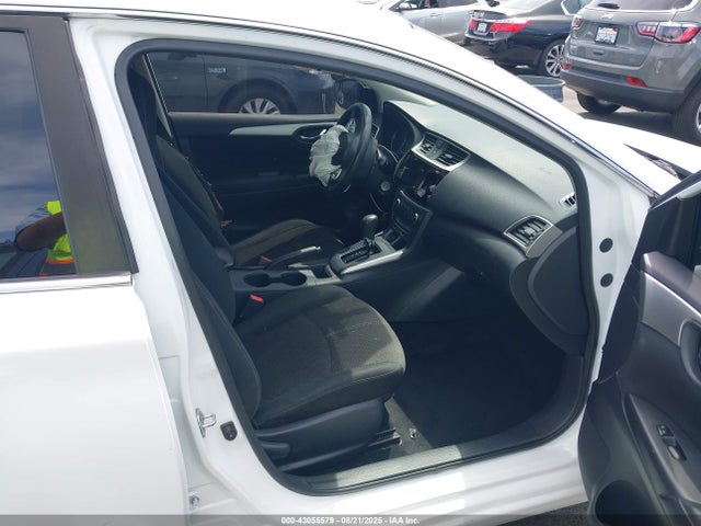 3N1AB7AP9JY240693 Nissan Sentra