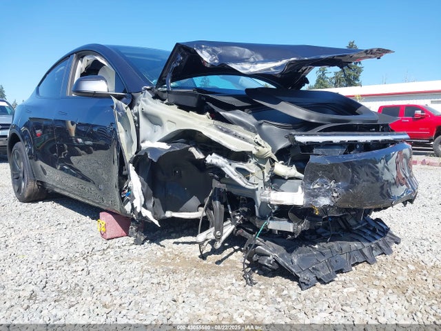 7SAYGDEE3TF341122 Tesla Model Y