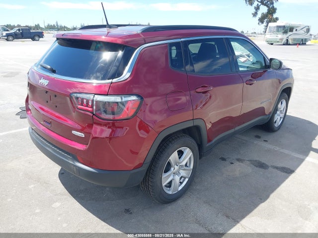 Jeep 2022 2022 3C4NJDBB4NT219305 Image 4