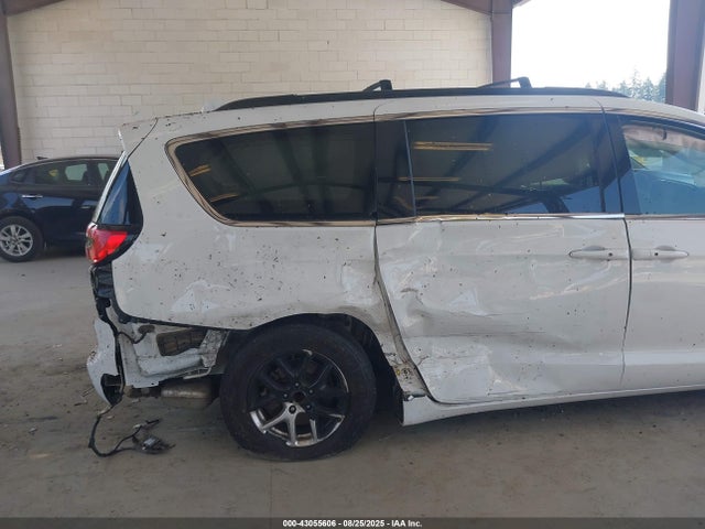 2C4RC1BG8NR150529 Chrysler Pacifica