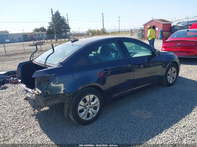 1G1PA5SG3F7172678 Chevrolet lwe