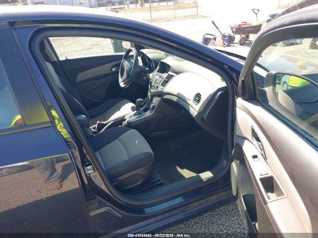 1G1PA5SG3F7172678 Chevrolet lwe