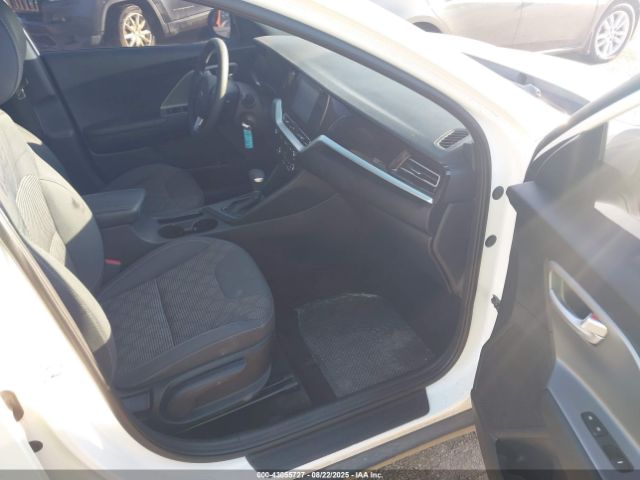 2020 KIA NIRO KNDCB3LC9L5429286 Photo 4