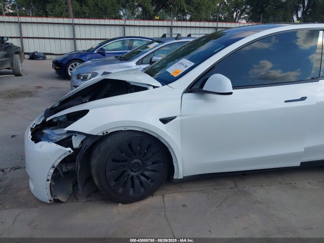 2023 TESLA MODEL Y 7SAYGDEE1PA129306 Photo 5