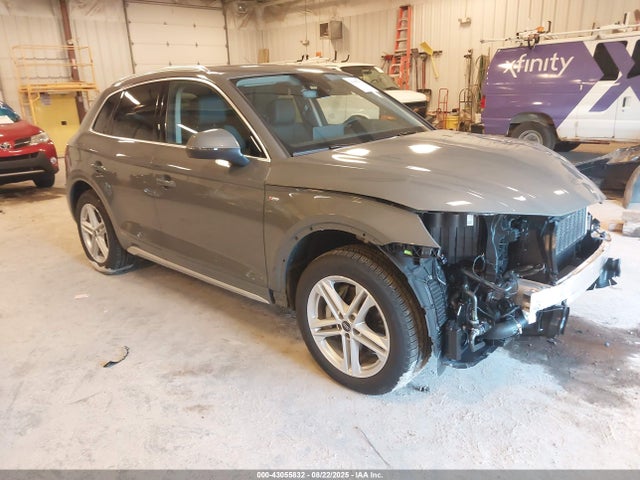 2025 AUDI Q5 WA1E2AFY5S2016537 Photo 0