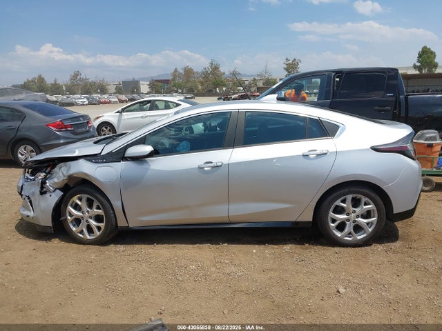 1G1RD6S59HU111781 Chevrolet l3a - di: direct injectio, vvt: variable valve timing, hybrid, gen 1