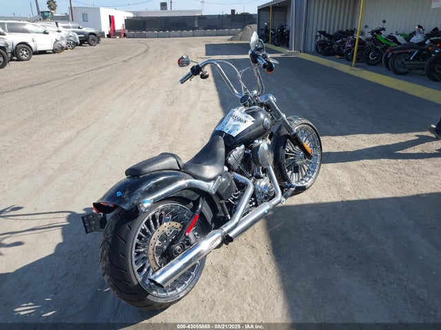 2014 HARLEY-DAVIDSON FXSB 1HD1BFV38EB015568 Photo 3