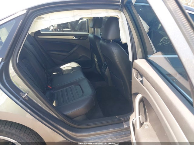 Volkswagen 2015 2015 1VWBT7A30FC039497 Image 8