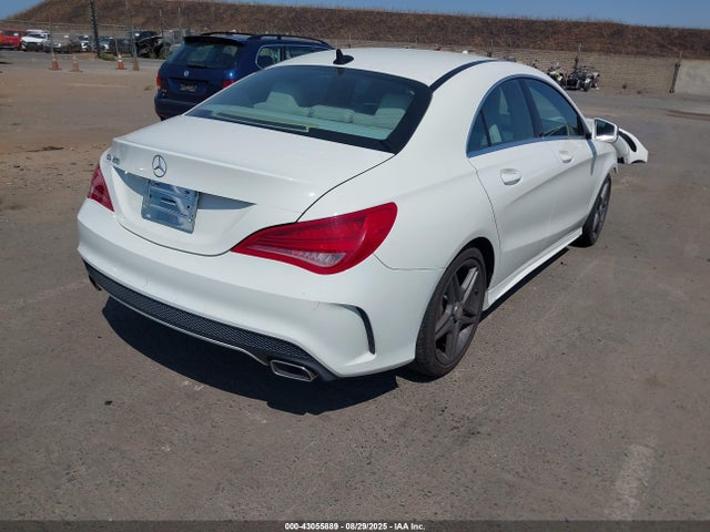 Mercedes-Benz CLA-Class 2014 WDDSJ4EB0EN059153 Image 4