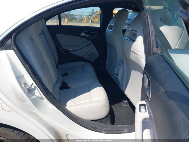 Mercedes-Benz CLA-Class 2014 WDDSJ4EB0EN059153 Image 8