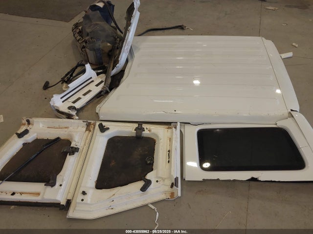 1C4HJXFGXKW640732 Jeep Wrangler