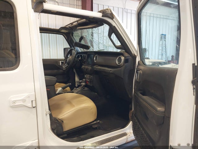 1C4HJXFGXKW640732 Jeep Wrangler