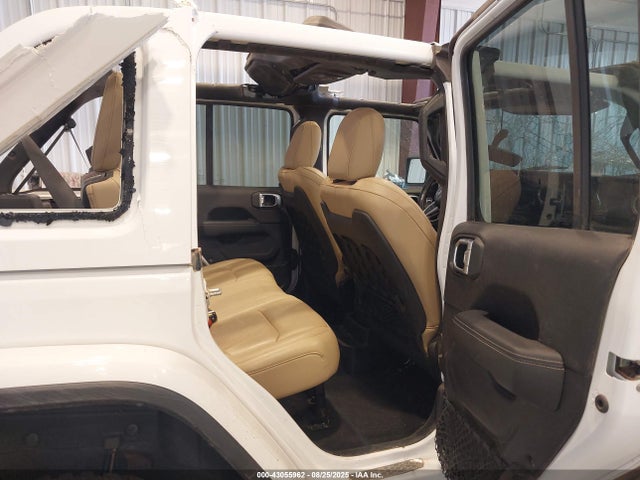 1C4HJXFGXKW640732 Jeep Wrangler
