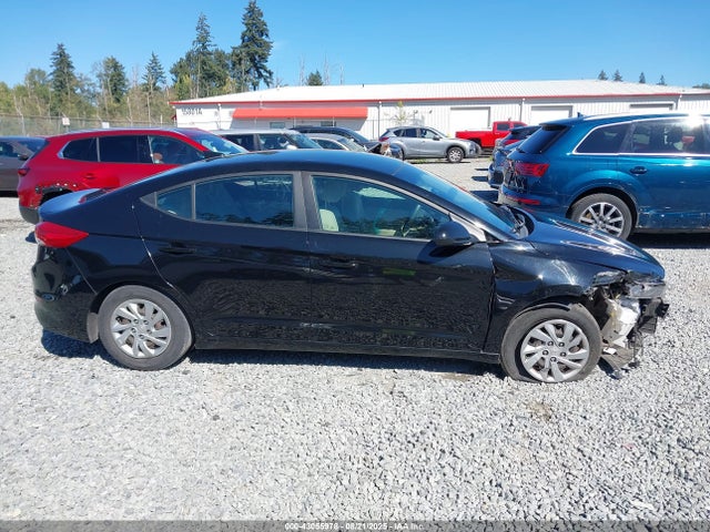 KMHD74LF2HU401957 Hyundai Elantra