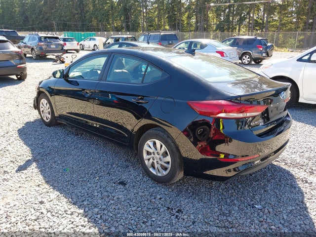 KMHD74LF2HU401957 Hyundai Elantra