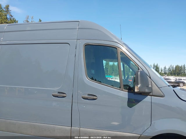 WD4PF0CD2KP066934 Mercedes-Benz om 642 with brake assist