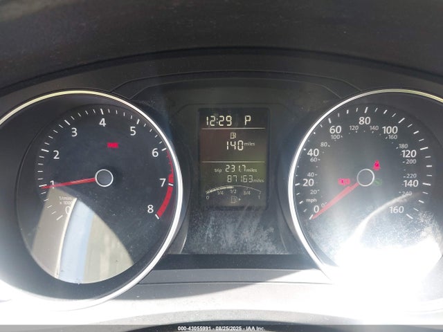 3VWD17AJ6FM305908 Volkswagen 1.8t