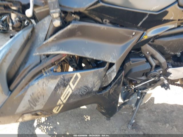 2024 KAWASAKI EX650 ML5EXEP14RDAC9688 Photo 8