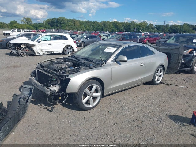 2009 AUDI A5 WAUDK78T59A030084 Photo 1