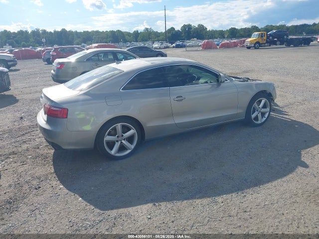 2009 AUDI A5 WAUDK78T59A030084 Photo 3