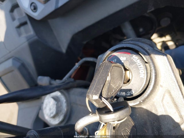 2022 KAWASAKI KL650 ML5KLEG10NDA08737 Photo 10