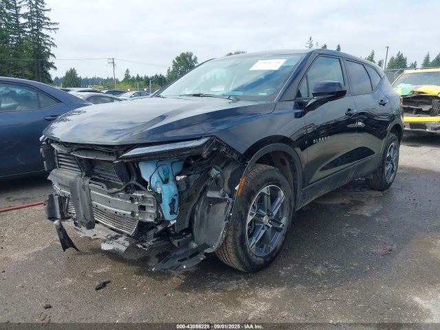 Chevrolet lsy 2025 3GNKBHR40SS151107 Image 2