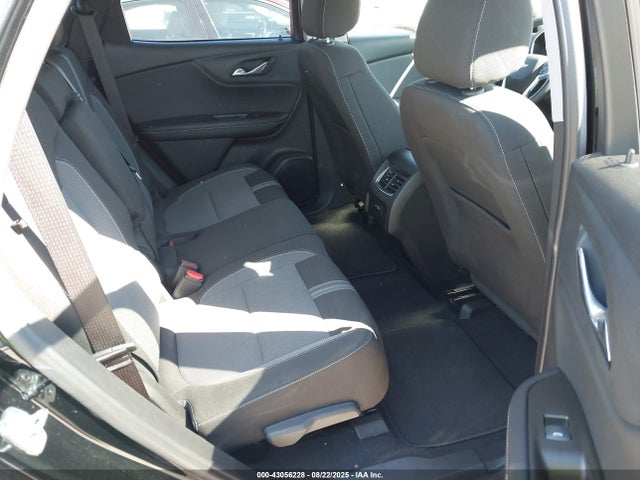 Chevrolet lsy 2025 3GNKBHR40SS151107 Image 8