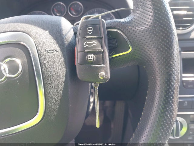 2013 AUDI A3 WAUMFAFM3DA028887 Photo 10