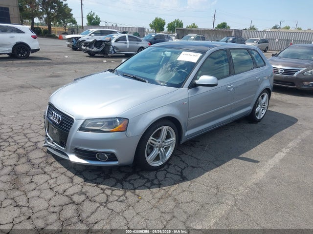 2013 AUDI A3 WAUMFAFM3DA028887 Photo 1