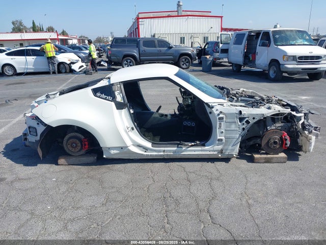 Nissan 2017 2017 JN1AZ4EH5HM950071 Image 12