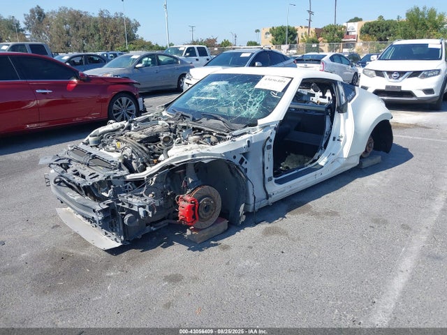 Nissan 2017 2017 JN1AZ4EH5HM950071 Image 2