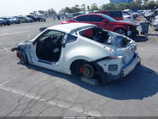 Nissan 2017 2017 JN1AZ4EH5HM950071 Image 3