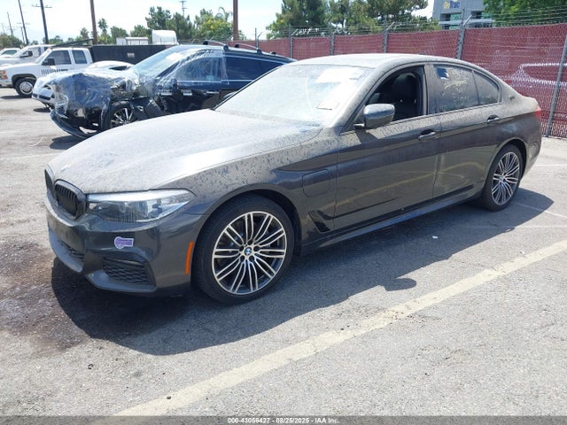 WBAJA9C58KB389293 BMW 530e