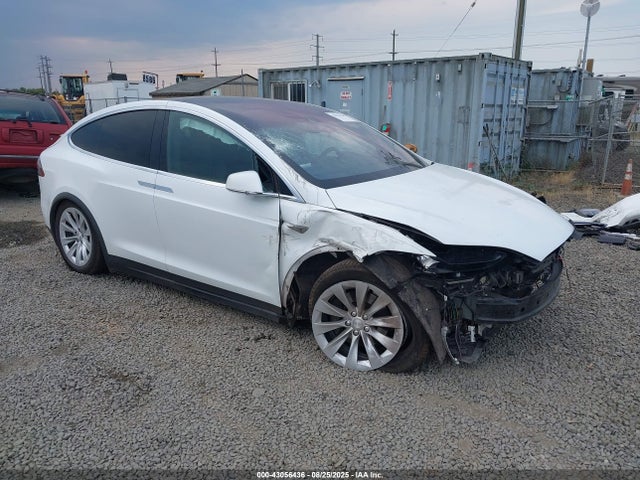 2016 TESLA MODEL X 5YJXCAE2XGF009161 Photo 0