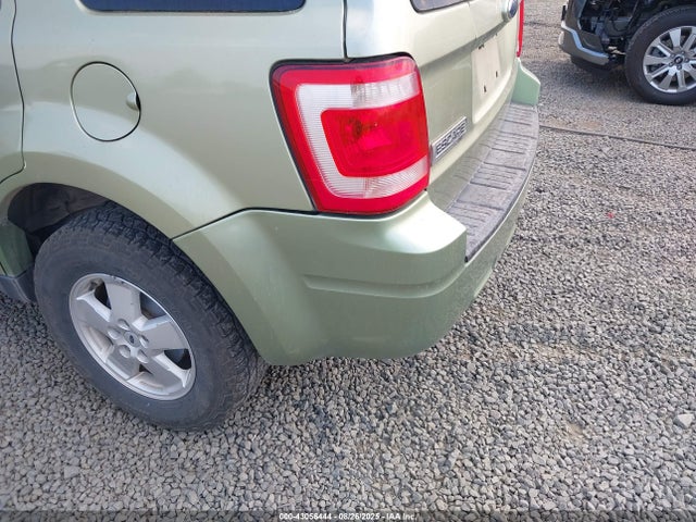 Продажа на аукционе авто 2008 Ford Escape Xlt, vin: 1FMCU93168KD76482, номер лота: 43056444