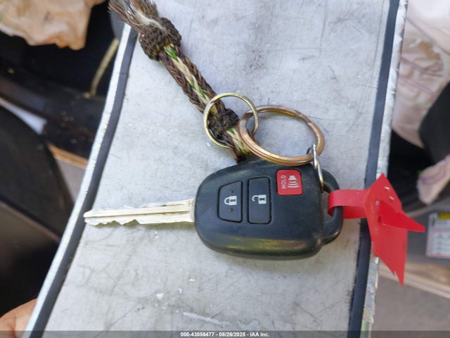 5TFAX5GN1LX185623 Toyota 2tr-fe