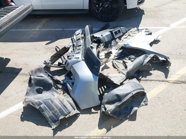 5TFAX5GN1LX185623 Toyota 2tr-fe